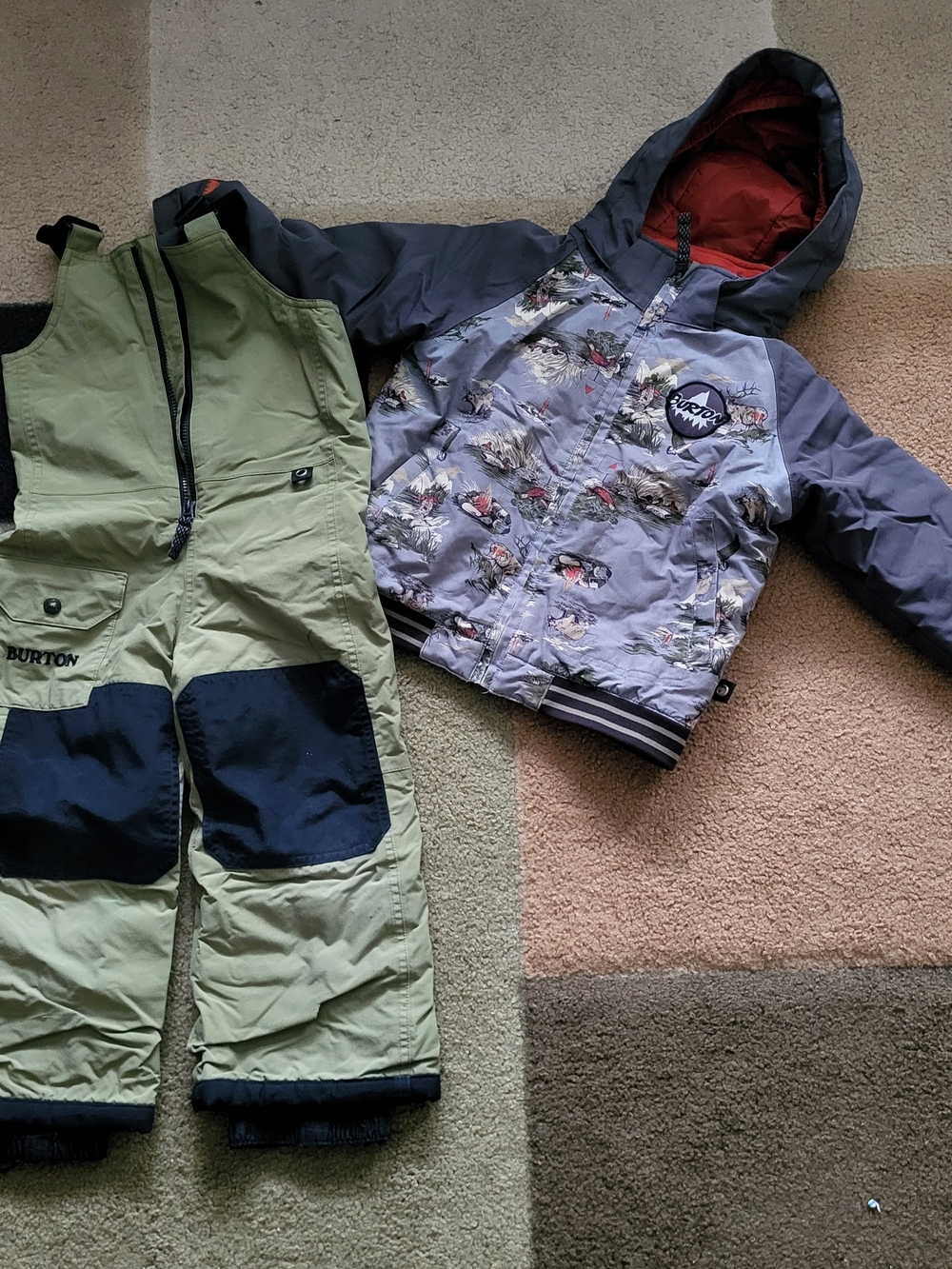 Burton Kids Green Bib Snow Pants & Grey Printed Jacket Set